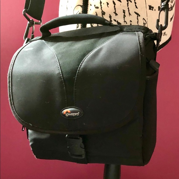 lowepro rezo